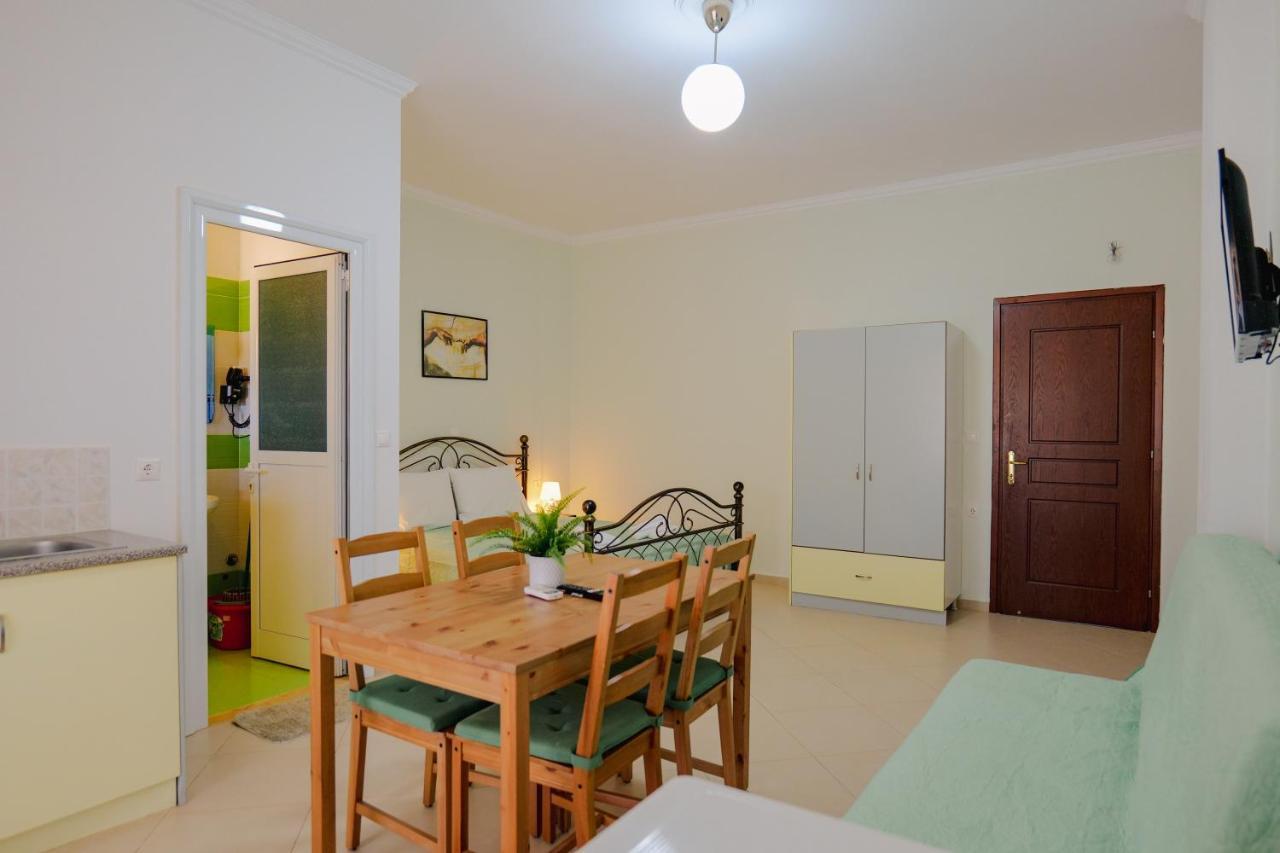 Malasi Apartments 卡萨米尔 外观 照片