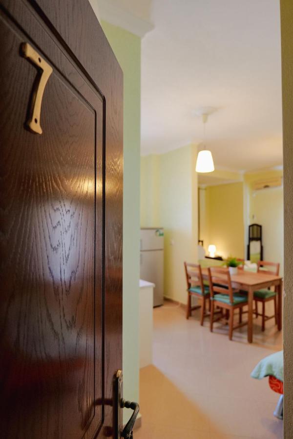 Malasi Apartments 卡萨米尔 外观 照片